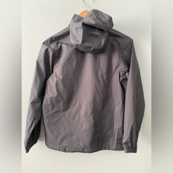 North Face Hooded Raincoat Jacket - Picture 2 of 6